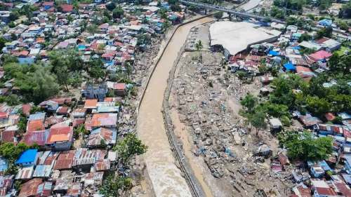 「海鷗」吹襲致至少142人死亡　菲律賓宣布全國進入災難狀態