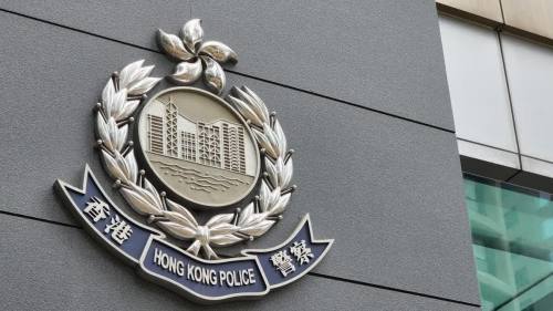 立法會選舉｜將軍澳文曲里4個易拉架遭刑毀　八旬翁被捕