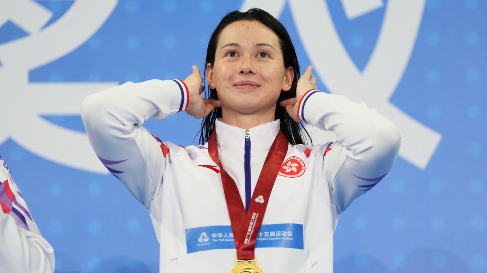 十五運｜何詩蓓100米自由泳游52.89秒　奪個人今屆第二金