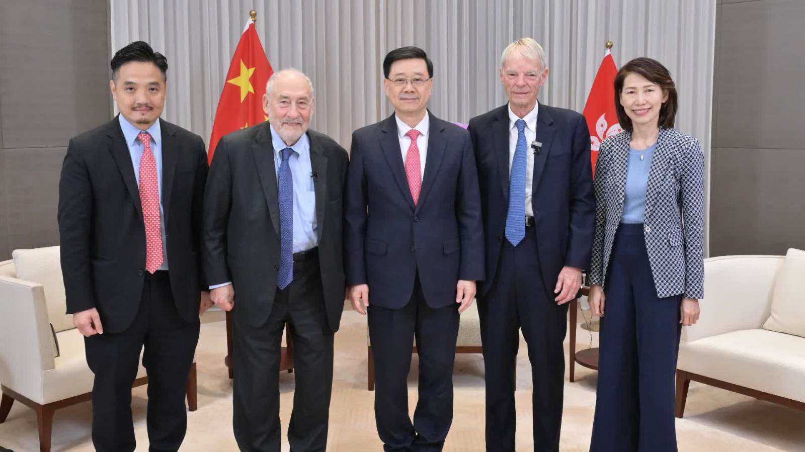 （有片）李家超晤諾獎得主　共話香港多元發展