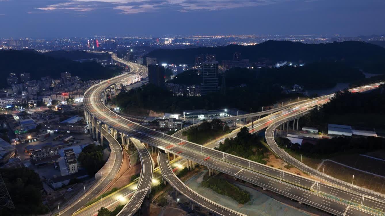 灣區「一小時交通圈」更完善　白雲機場第二高速貫通連接廣深高速