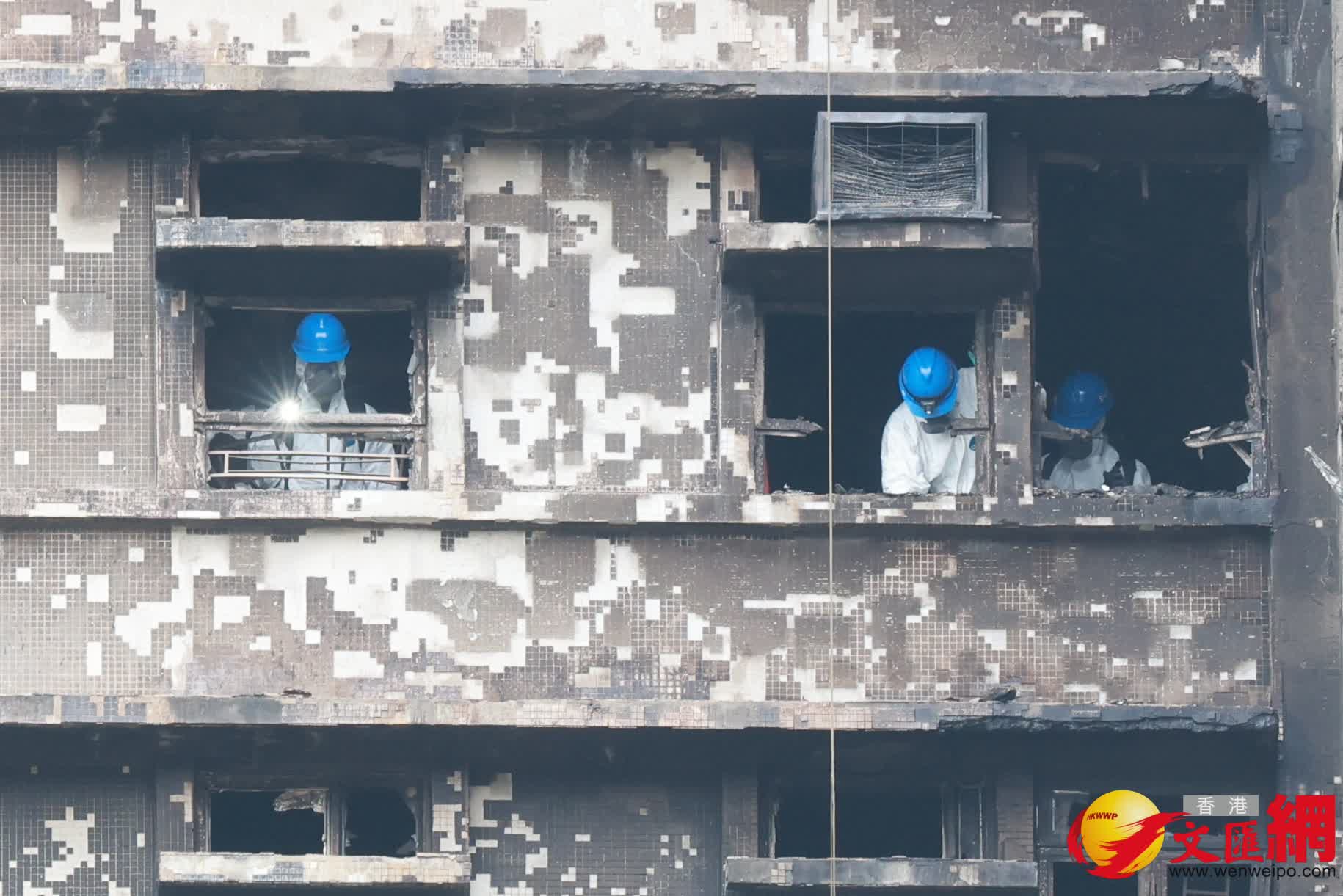 警方繼續到火災單位搜證。（香港文匯報記者 北山彥 攝）
