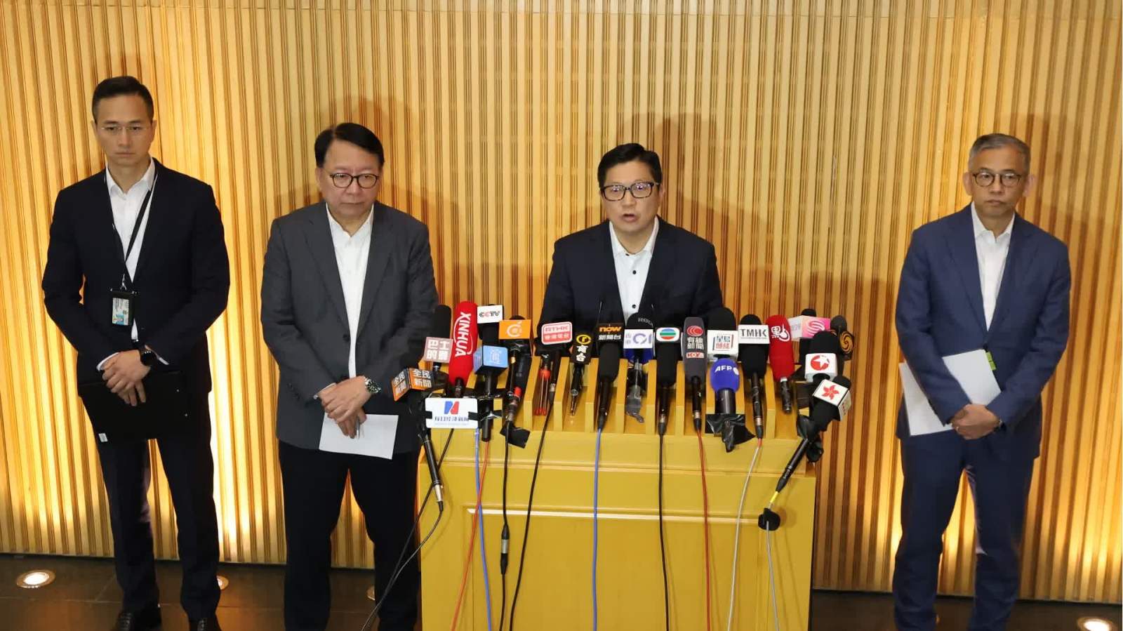 大埔宏福苑大火｜政府公布最新調查結果：懷疑有人將不合阻燃標準棚網混入工程使用