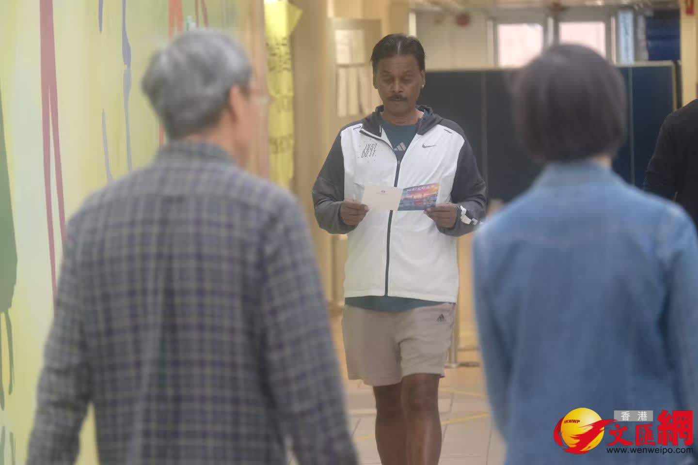 九龍公園少數(shù)族裔票站投票順暢。（香港文匯報(bào)涂穴攝）