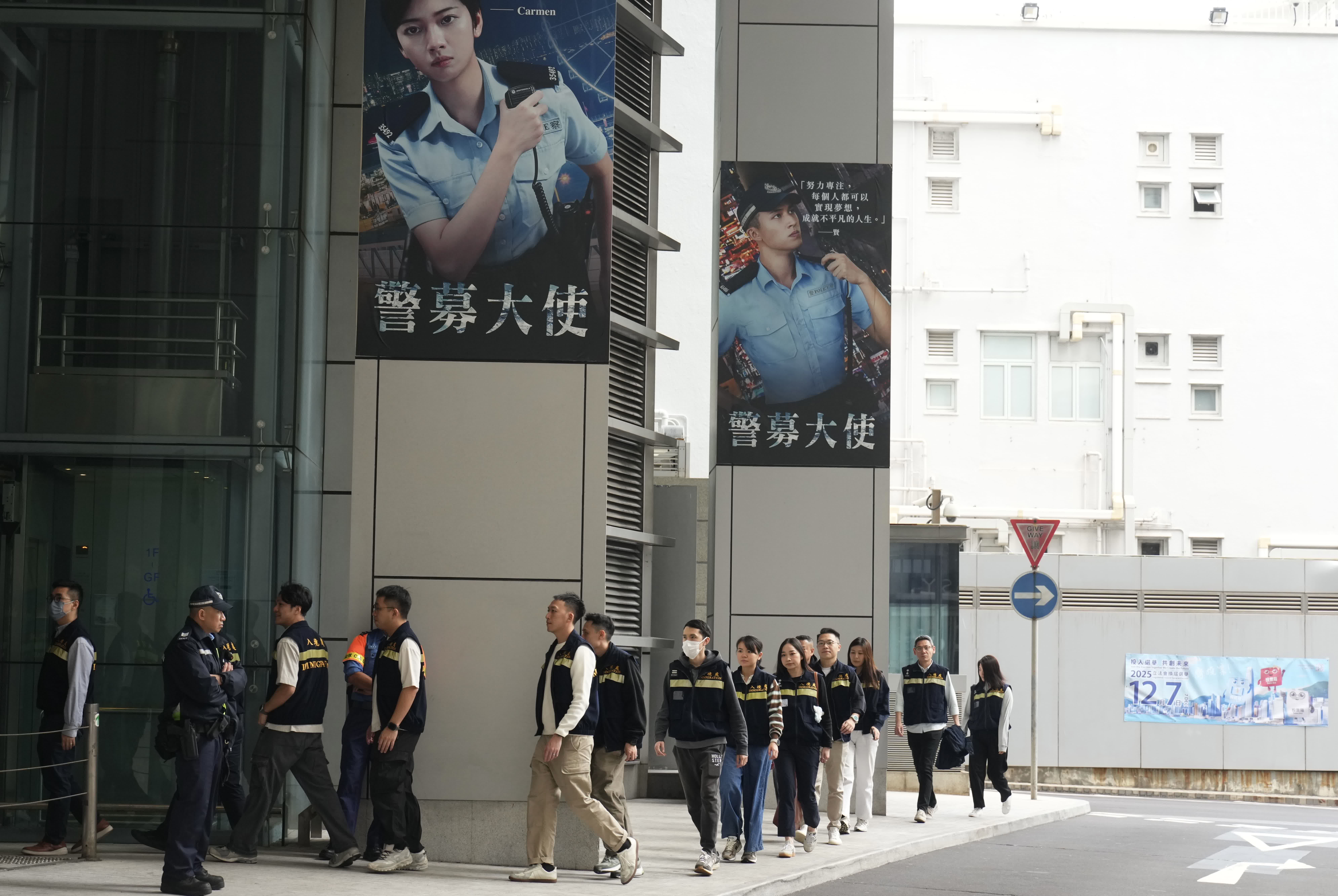 第八屆立法會換屆選舉今日（7日）舉行，公務員專屬票站運作順暢。（大公報記者馬丁攝）