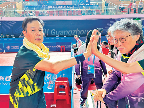 港六旬伯伯征戰殘特奧會