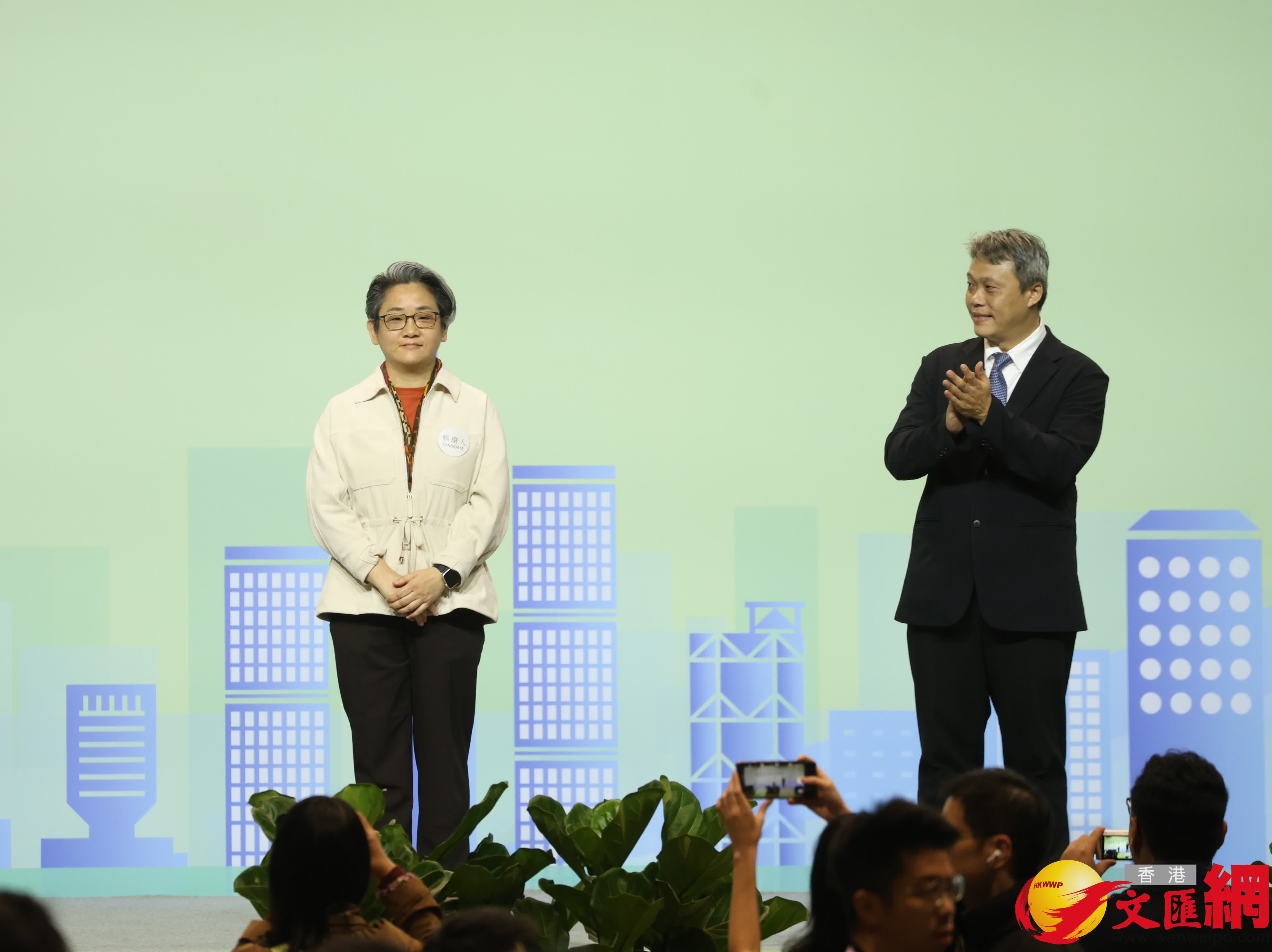 功能界別社會福利界，陳文宜（左）當選。（香港文匯報記者曾興偉攝）