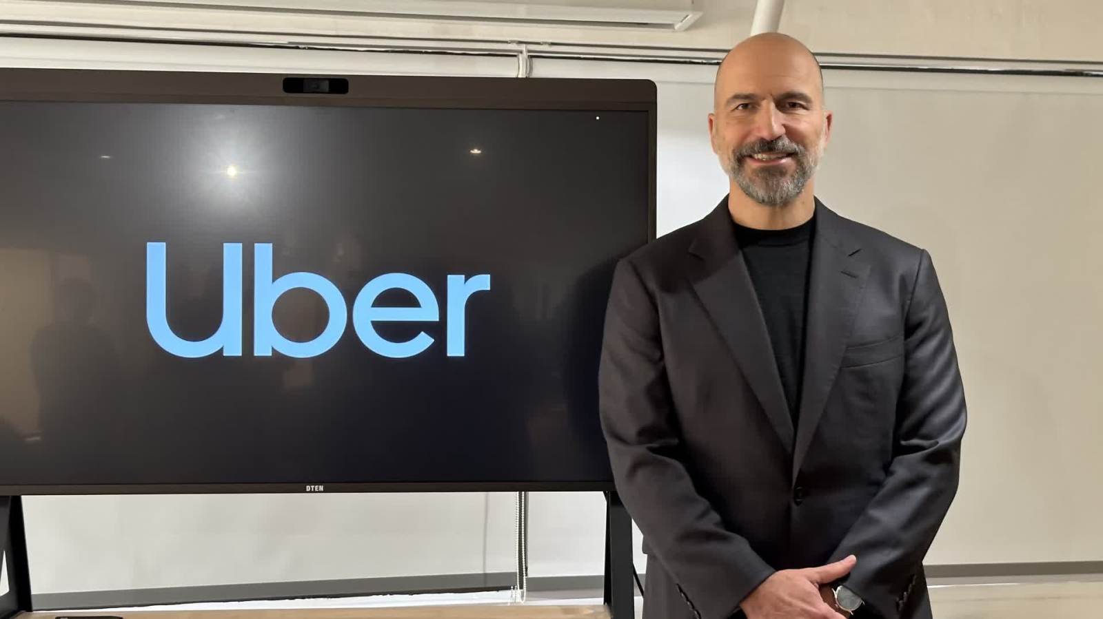 Uber行政總裁訪港　倡網約車配額適配市場需求及彈性