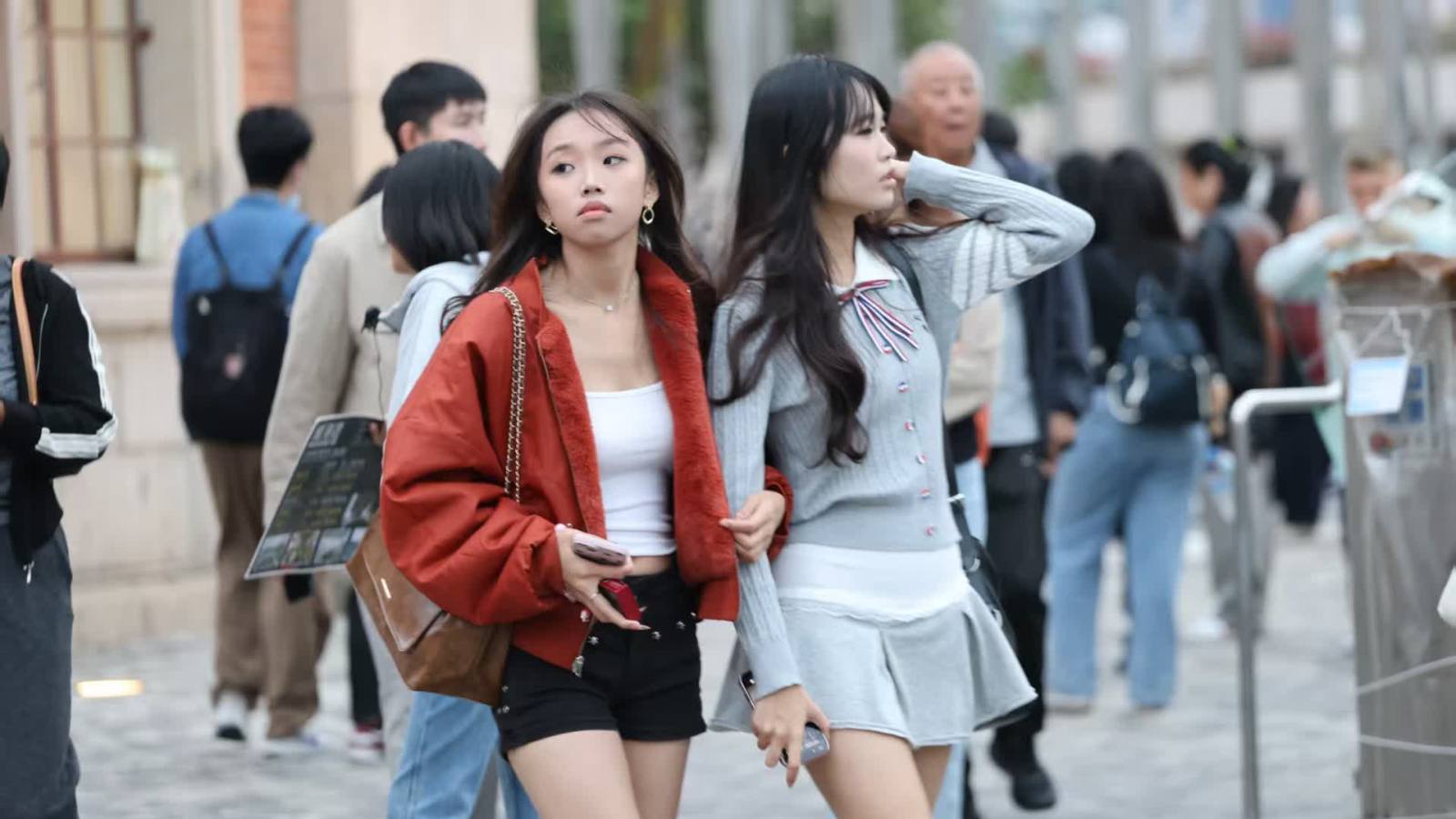 （多圖）一道冷鋒將橫過廣東沿岸　天文台料香港氣溫進一步下降