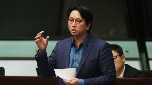 黎智英案判決｜鄧家彪指裁決彰顯司法公義　斥黎智英為「禍港之首」