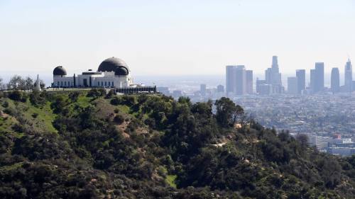 美FBI破左翼炸彈襲擊陰謀拘4人　涉策劃除夕夜襲洛杉磯5地點