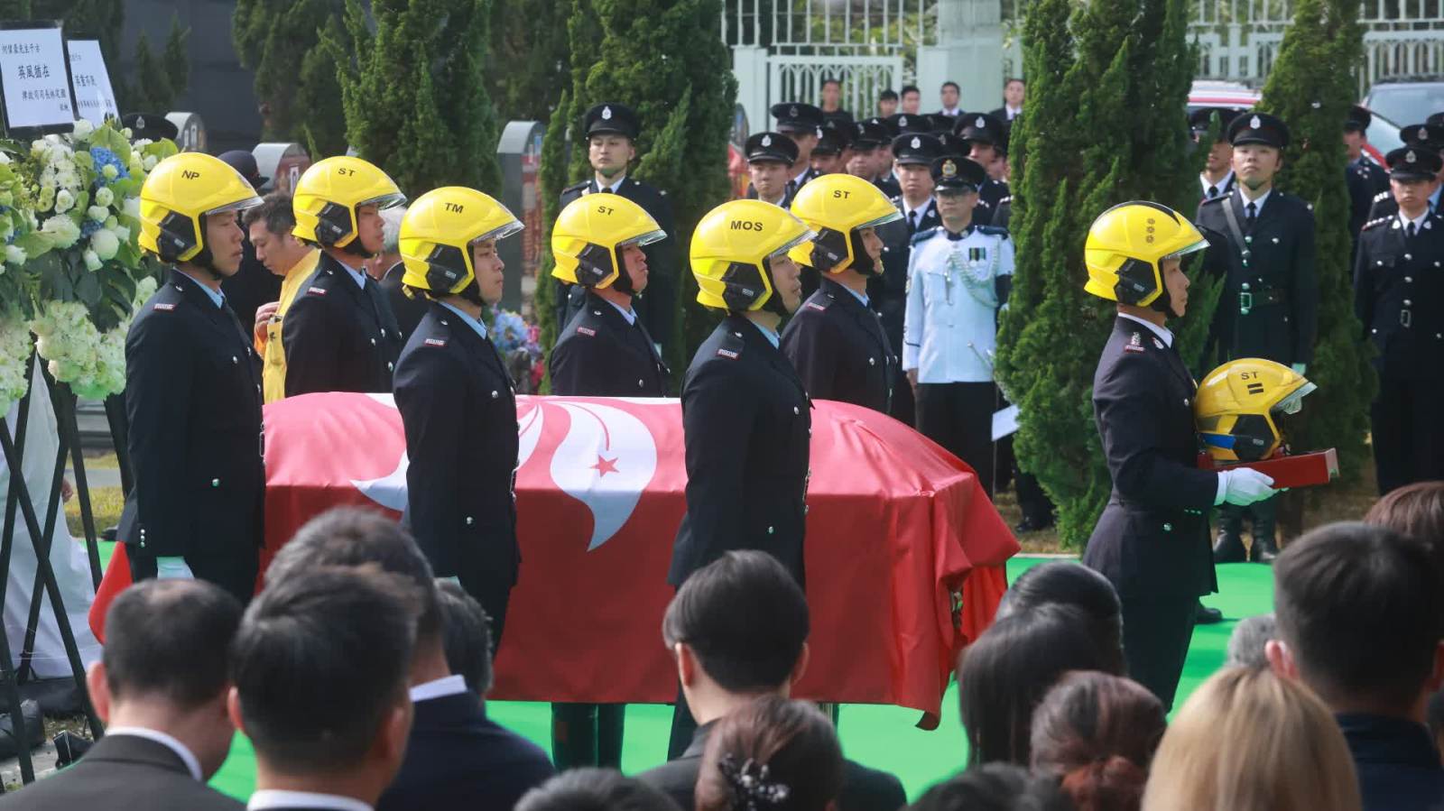 （多圖）大埔宏福苑大火︱殉職消防隊目（追授）何偉豪安葬浩園