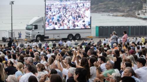 澳大利亞：全國「深思日」悼念邦迪灘恐怖襲擊受害者