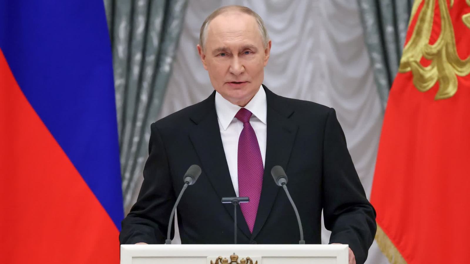 普京視察俄聯合部隊集群一指揮所聽取戰事報告