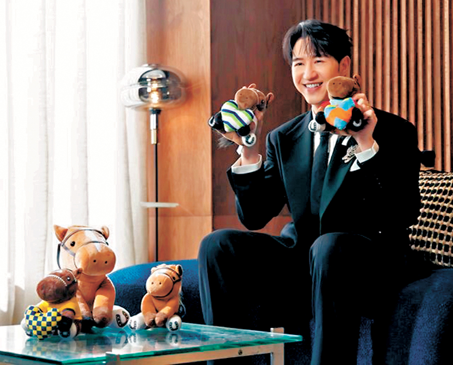 馮允謙出任時尚賽馬日形象大使 首度馬場演出展自信魅力