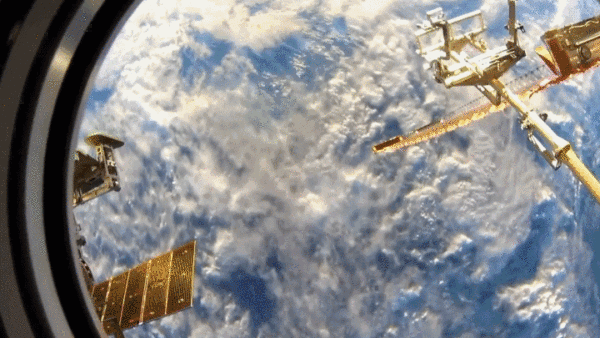 太空視角看地球　每幀都震撼！