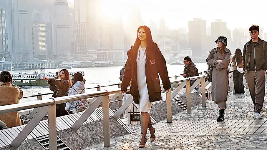 圖說香江｜香港寒冬凍到震　街頭這些畫面暖到發燙！