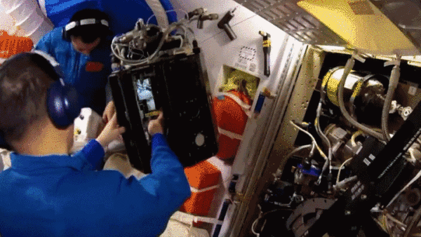 設備檢查等工作持續開展　神二十一乘組天宮Vlog上新了