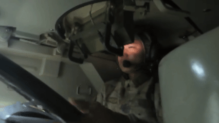 （有片）模擬+實裝　科技賦能鍛造裝甲駕駛「硬核」戰力