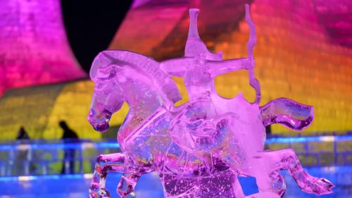 璀璨冰雕閃耀哈爾濱冰雪大世界