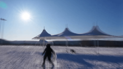 （有片）內蒙古根河百人潑水成冰　潑出極寒浪漫