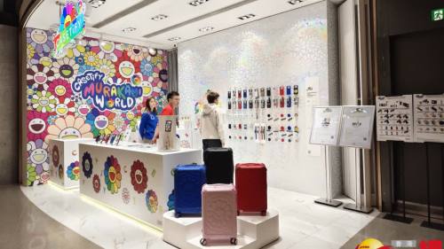 （有片）一片帶你走入MURAKAMI WORLD睹FLOWERS BLOOM系列新作