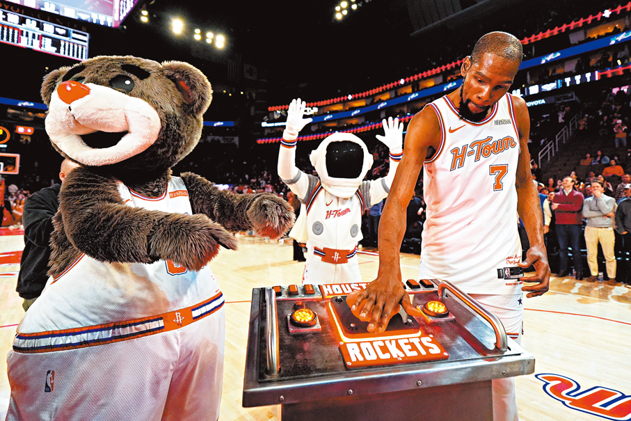 杜蘭特總得分超越魯域斯基升至NBA歷史第六