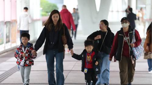 圖集｜15.3°C凍感來襲！香港寒冷天氣警告生效