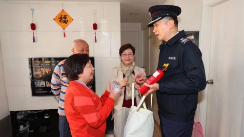 (有片）社區聯動網絡設三項KPI 升級防災包增防煙頭套