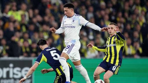 維拉晉級歐霸盃16強