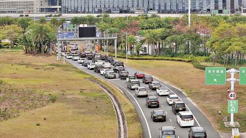 粵車南下賀滿月　商場迪園等擬推車主新春優惠