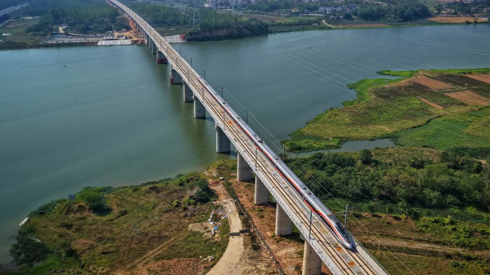 廣湛高鐵開進中心城區　今起從廣州站始發終到