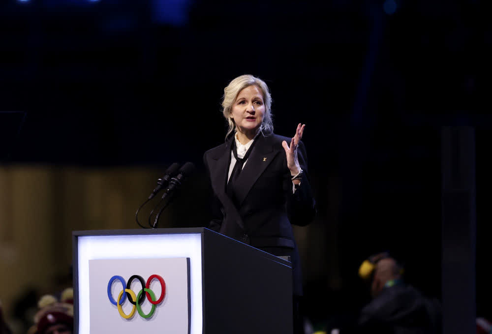 國際奧委會主席考文垂在開幕式現場致辭。（來源：新華社）