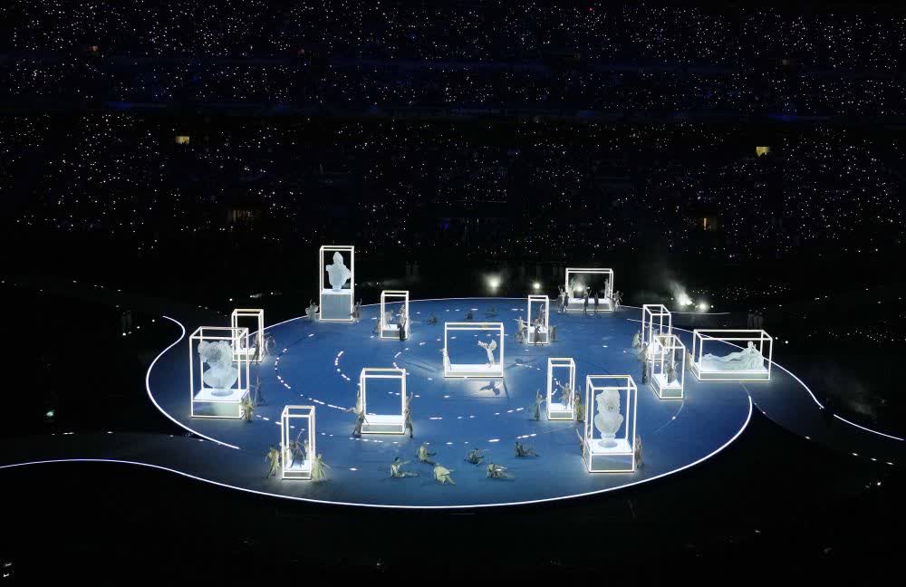 這是開幕式上的演出。（來源：新華社）