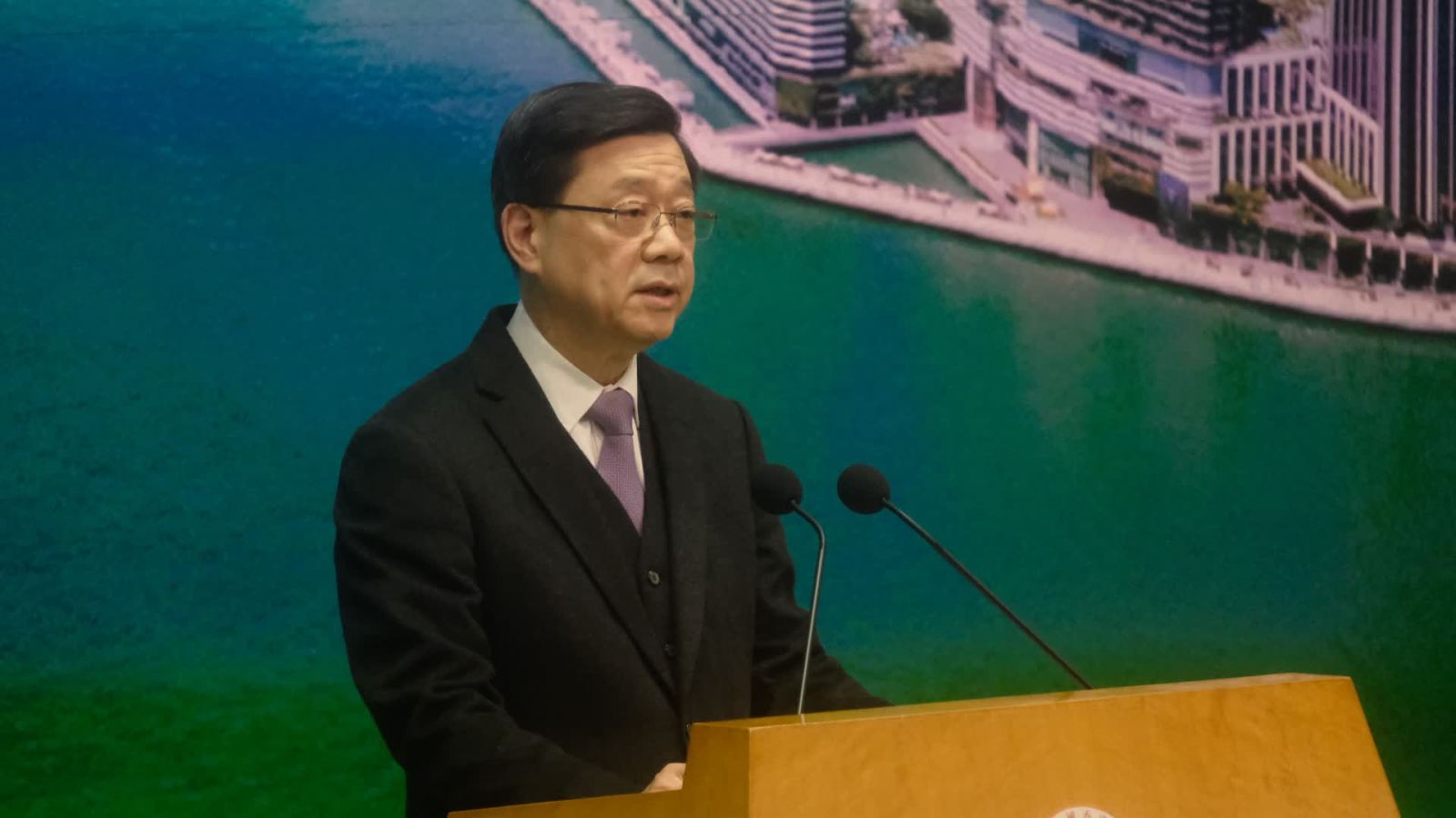 李家超：香港社會已因黎智英等人行徑承受了沉重代價