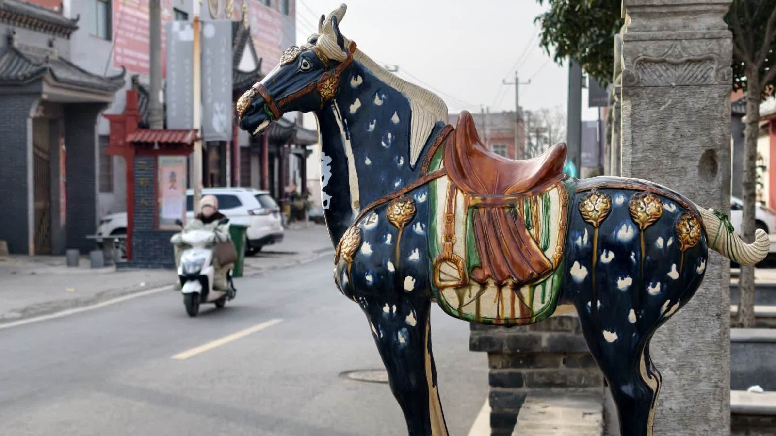 農曆馬年　三彩馬供不應求