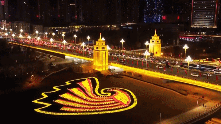 （有片）年味拉滿！山西太原街頭新春氛圍濃