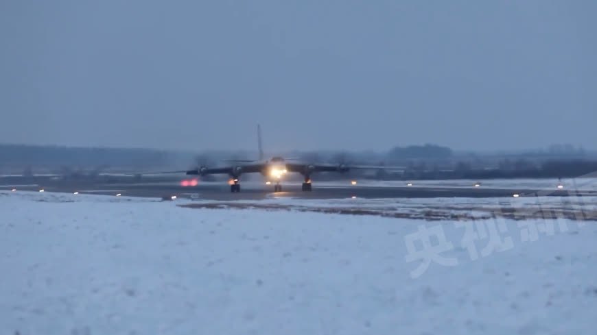 俄戰略轟炸機在白令海完成計劃飛行　有外國戰機伴飛