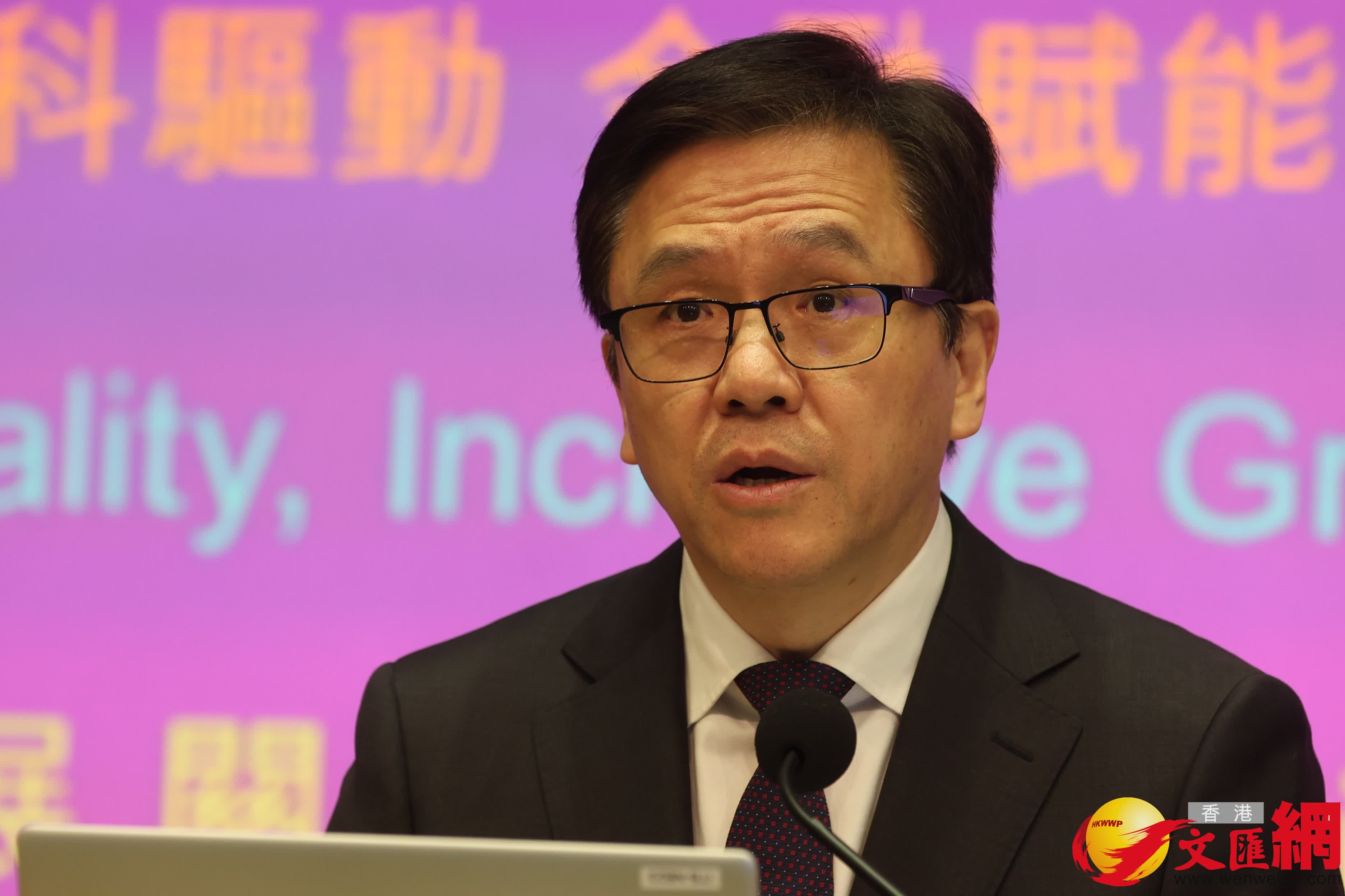 2026至27財政年度《政府財政預算案》相關措施記者會今日舉行。圖為創新科技及工業局局長孫東。（香港文匯報記者萬霜靈攝）