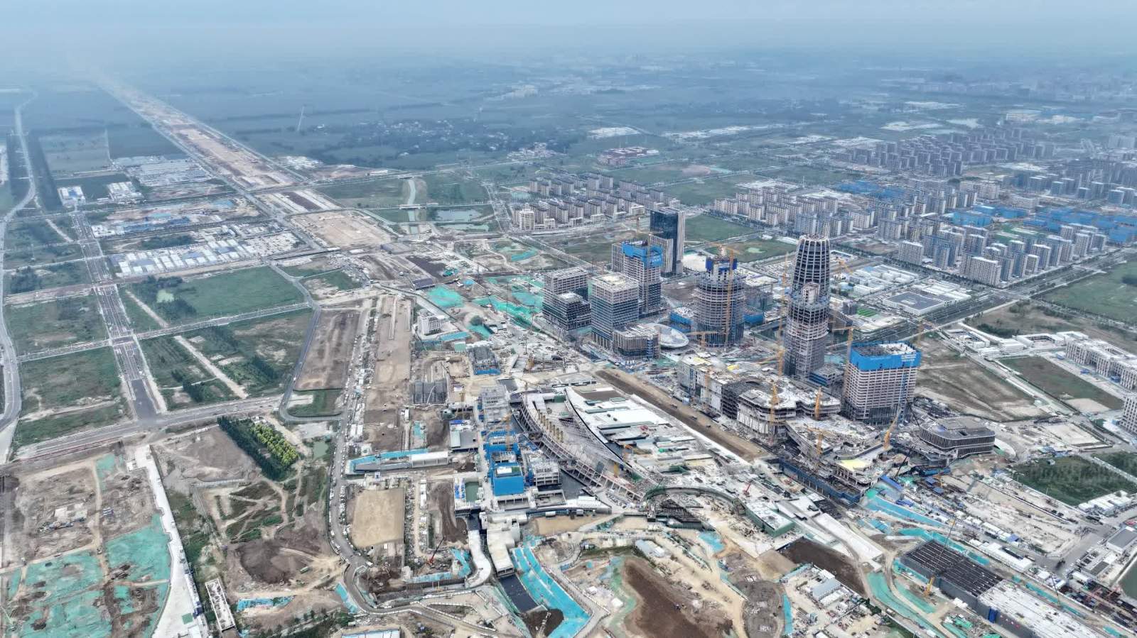 全國兩會｜專訪全國人大代表、天津市濱海新區區長單澤峰：深耕京津冀產業協同　承接北京項目投資超2900億元