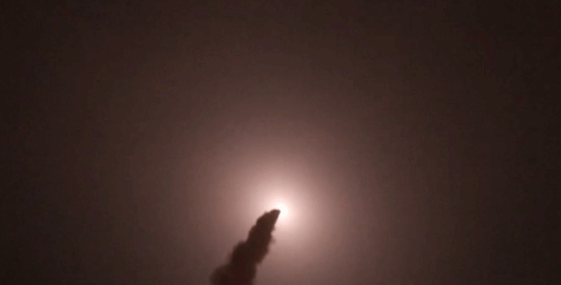 伊朗發動「真實承諾-4」第71波行動　多彈頭重型導彈打擊美以目標