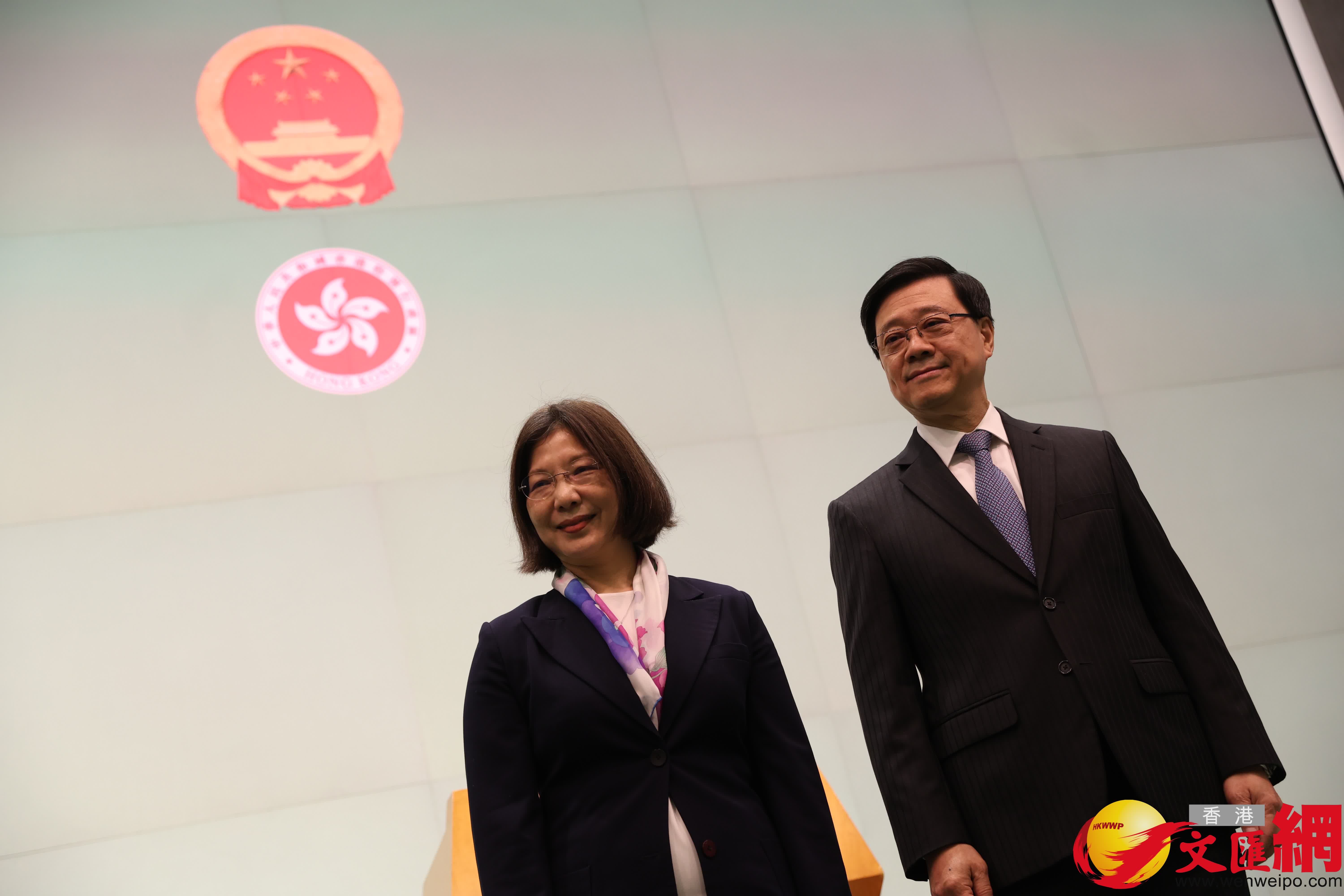 李家超與謝小華今早在政府總部見記者，交代有關人事任命安排。（香港文匯報記者萬霜靈攝）