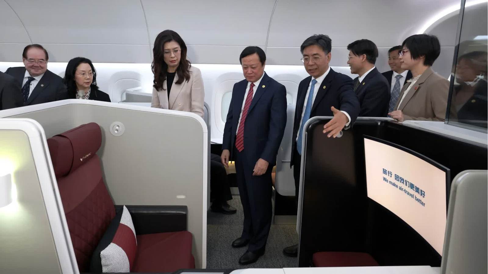 鄭麗文一行在上海參訪　點讚大陸經濟活力與城市魅力