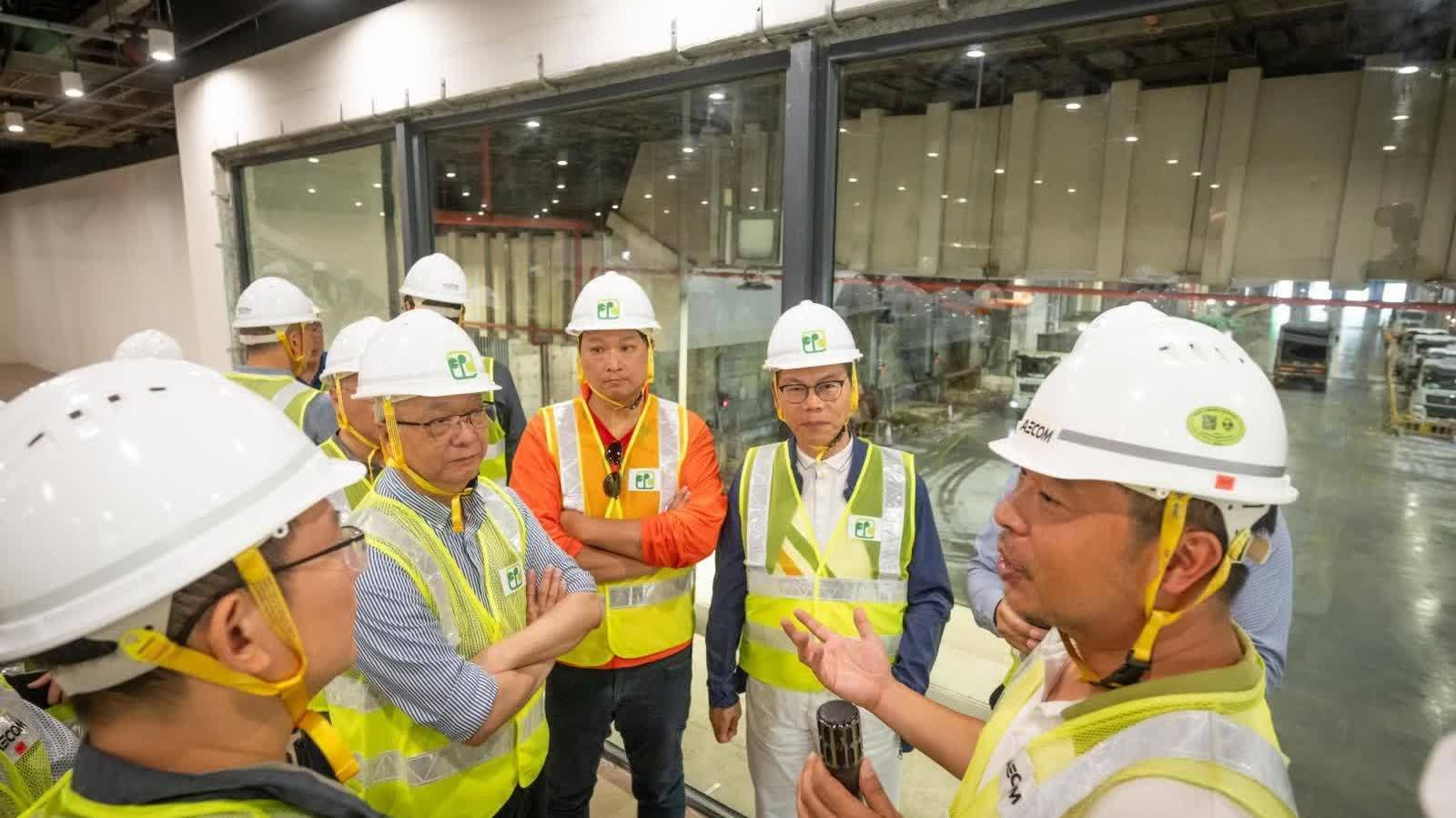 立法會議員視察環保署首座轉廢為能設施 年輸出電力可供10萬戶家庭使用一年