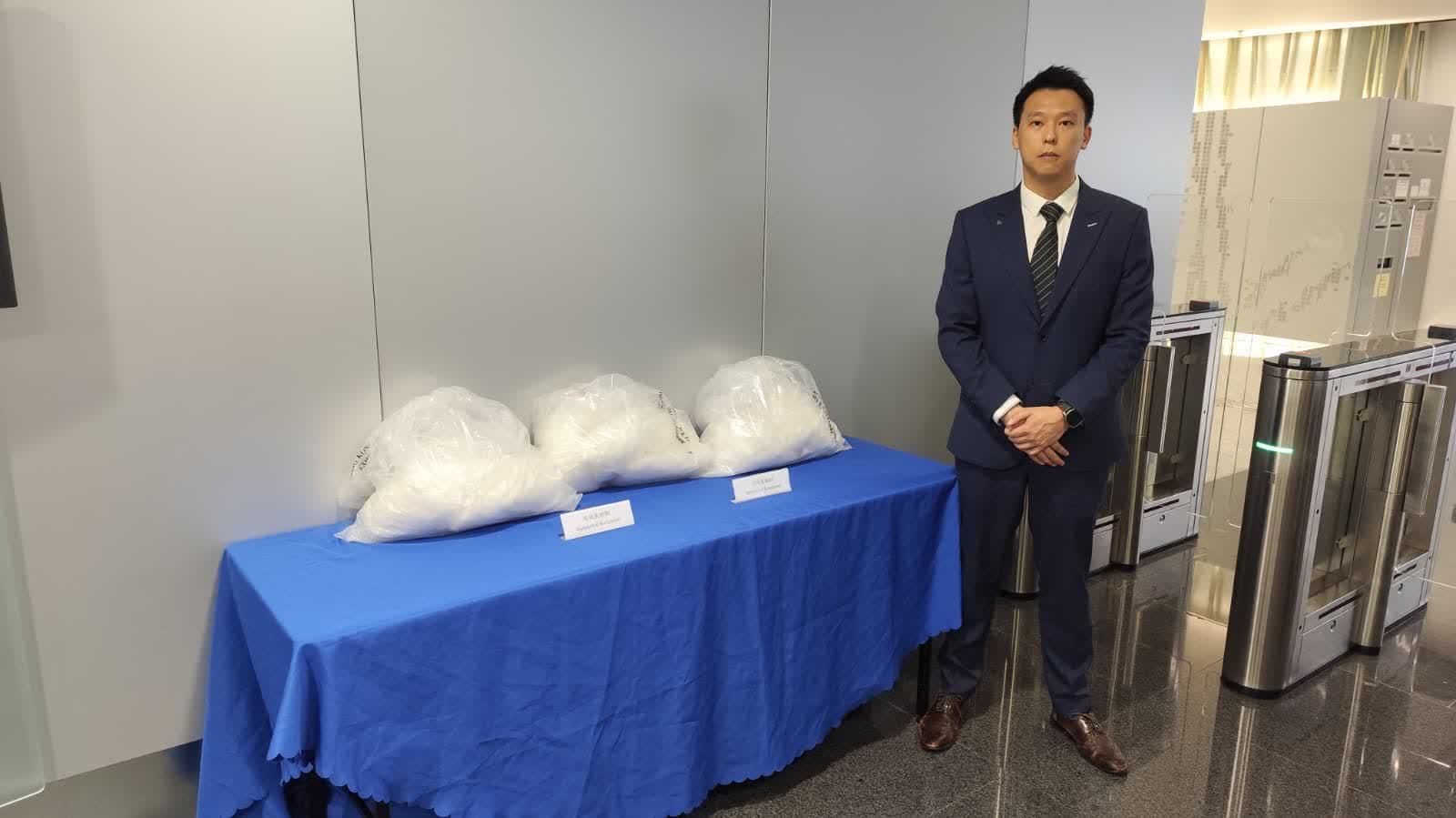 (有片) 欠債無業男淪販毒集團跑腿 警搗深水埗工廈毒品倉檢值千萬K仔