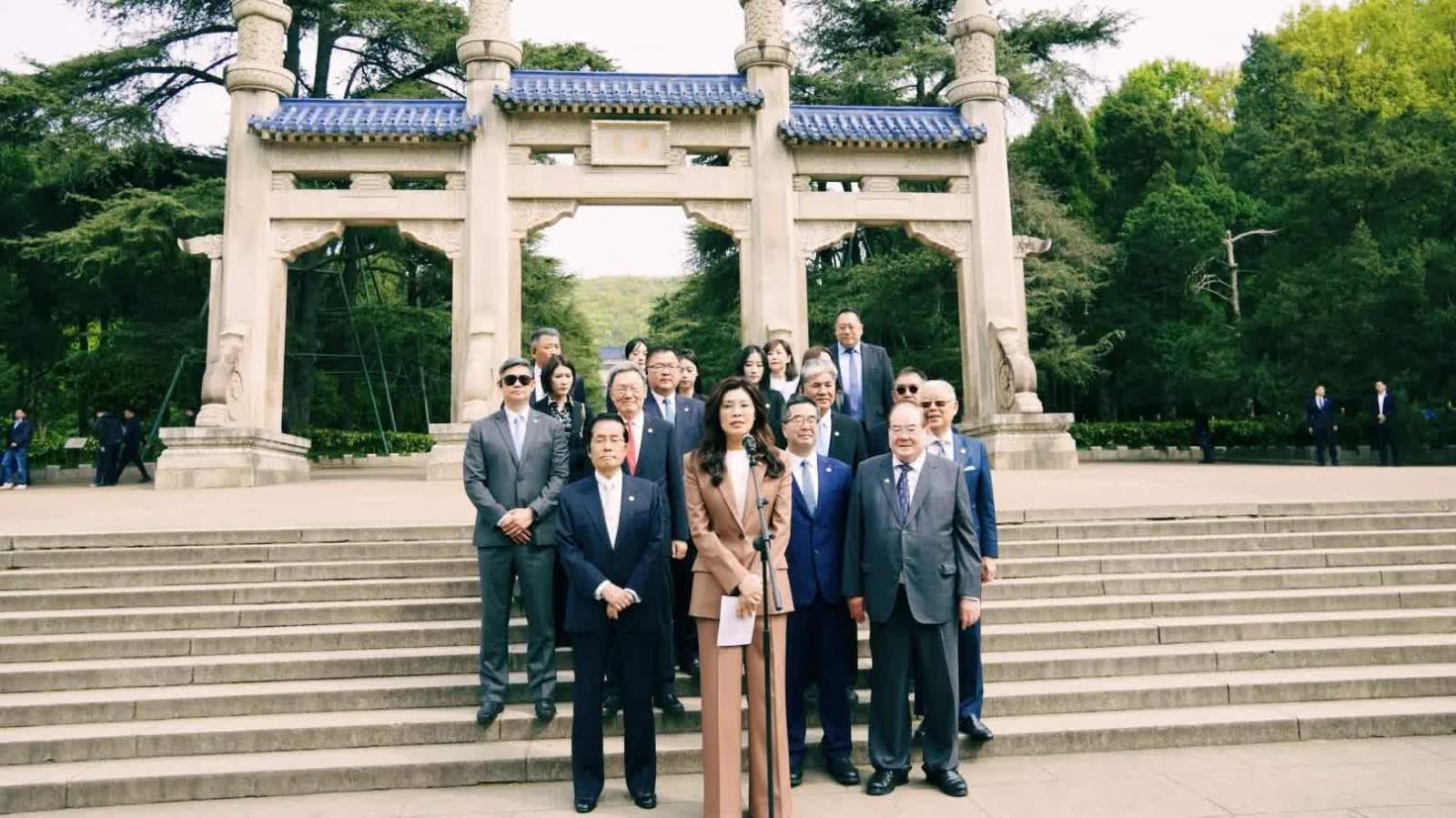 鄭麗文一行圓滿結束大陸參訪　離京返台