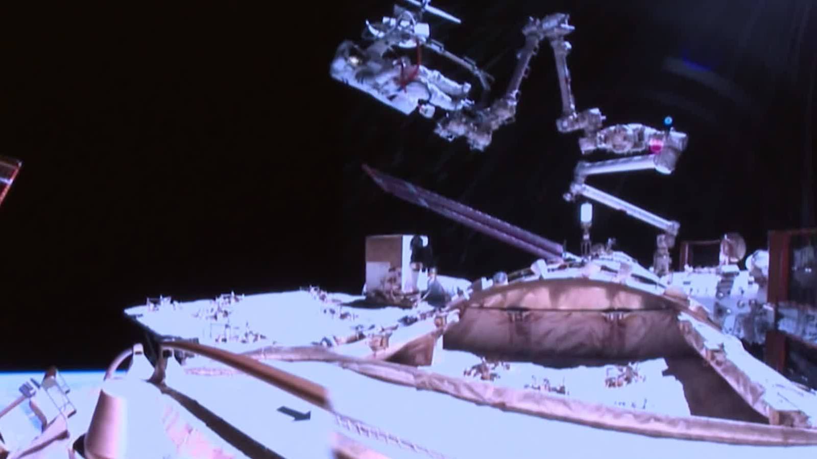 神舟二十一號航天員乘組圓滿完成第三次出艙活動