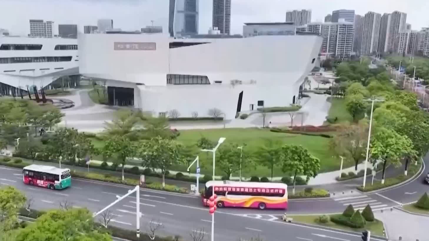 （有片）香港⇄珠海直達！首條巴士專線開通，票價一覽