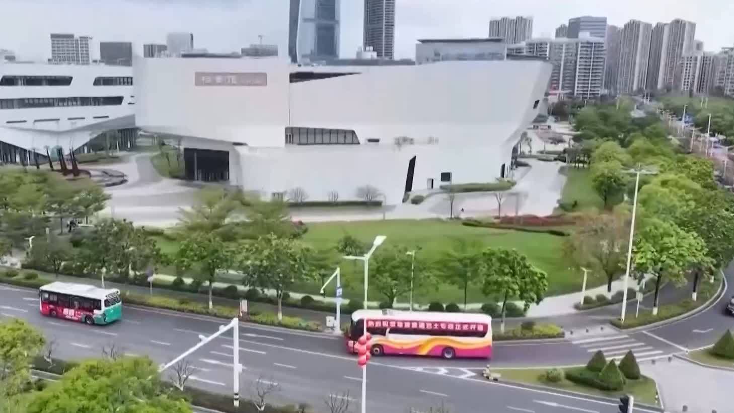 （有片）香港⇄珠海直達！首條巴士專線開通，票價一覽