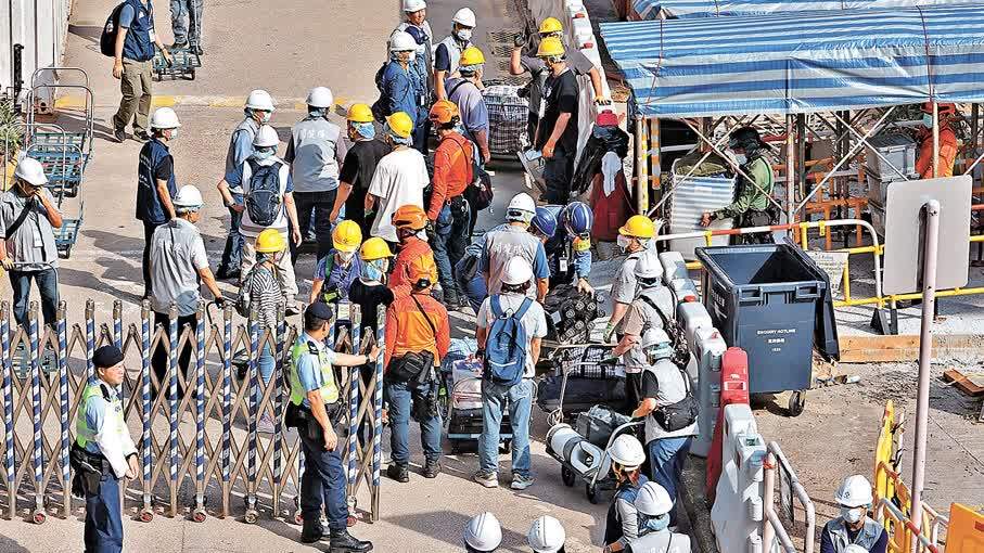 民安隊搬百磅重物、社署心理輔導　宏福苑居民：感謝政府派「定心丸」